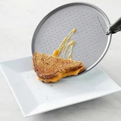 Food Network Pizza Pan & Crisper<Food Network™ Online